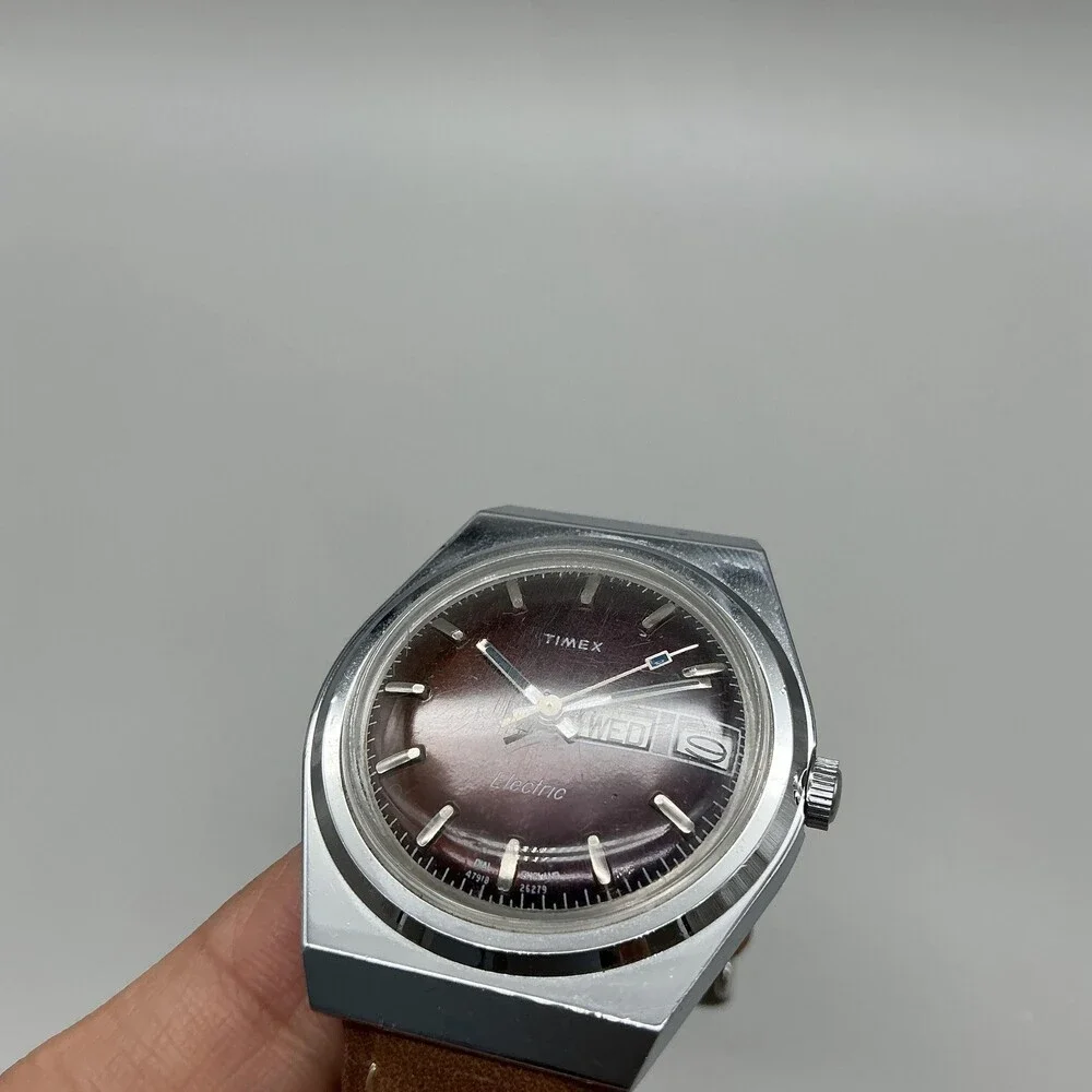 Vintage 1970s Timex Electric Mens Watch 38mm Brown Dial Day Date Leather Strap